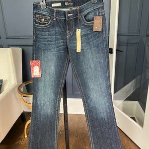 Boot Kut Jeans- Hourglass Figure! Long Lean Legs!